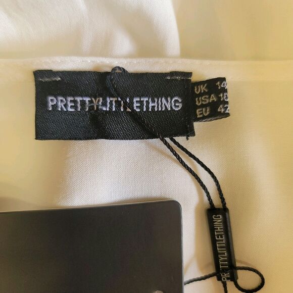 PrettyLittleThing NWT White Blue Embroidery Plunge Playsuit Romper Womens Sz 10 - Picture 8 of 14